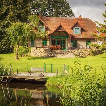 J1 Idyllisches Ferienhaus Mit Seeblick Julchendorf Exterior foto